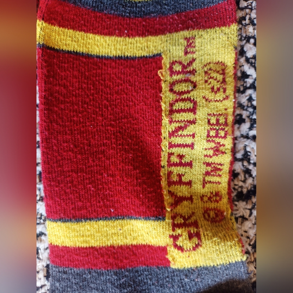 Harry Potter Gryffindor Socks - Picture 3 of 3